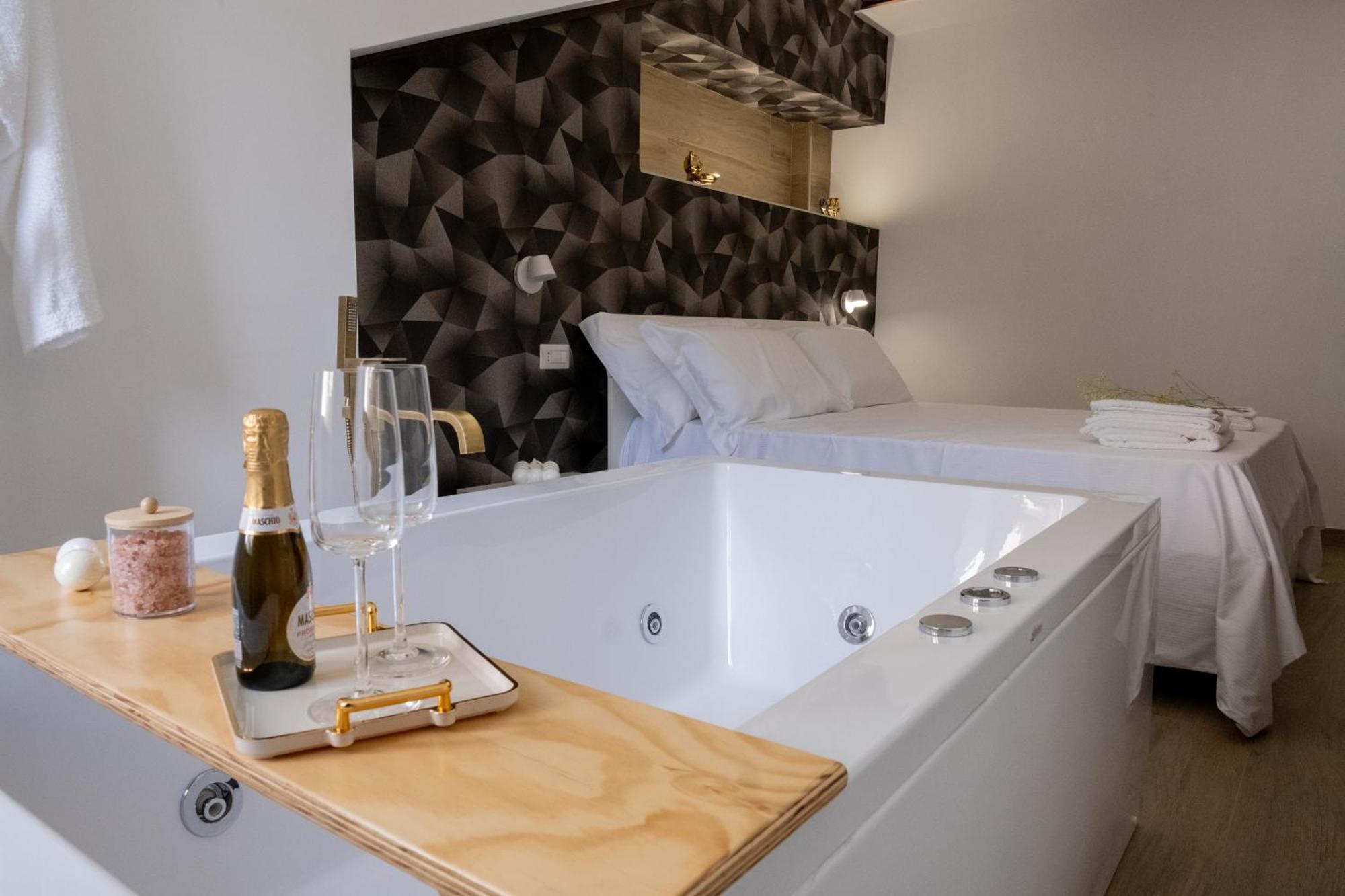 Coraline Deluxe Rooms Castellammare di Stabia Ngoại thất bức ảnh