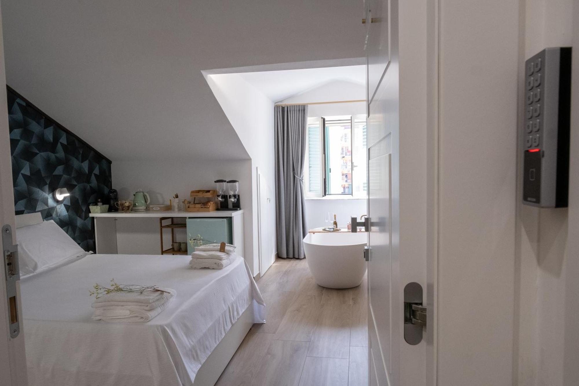 Coraline Deluxe Rooms Castellammare di Stabia Ngoại thất bức ảnh
