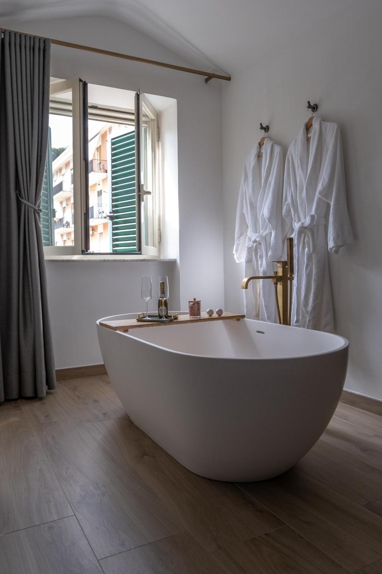 Coraline Deluxe Rooms Castellammare di Stabia Ngoại thất bức ảnh
