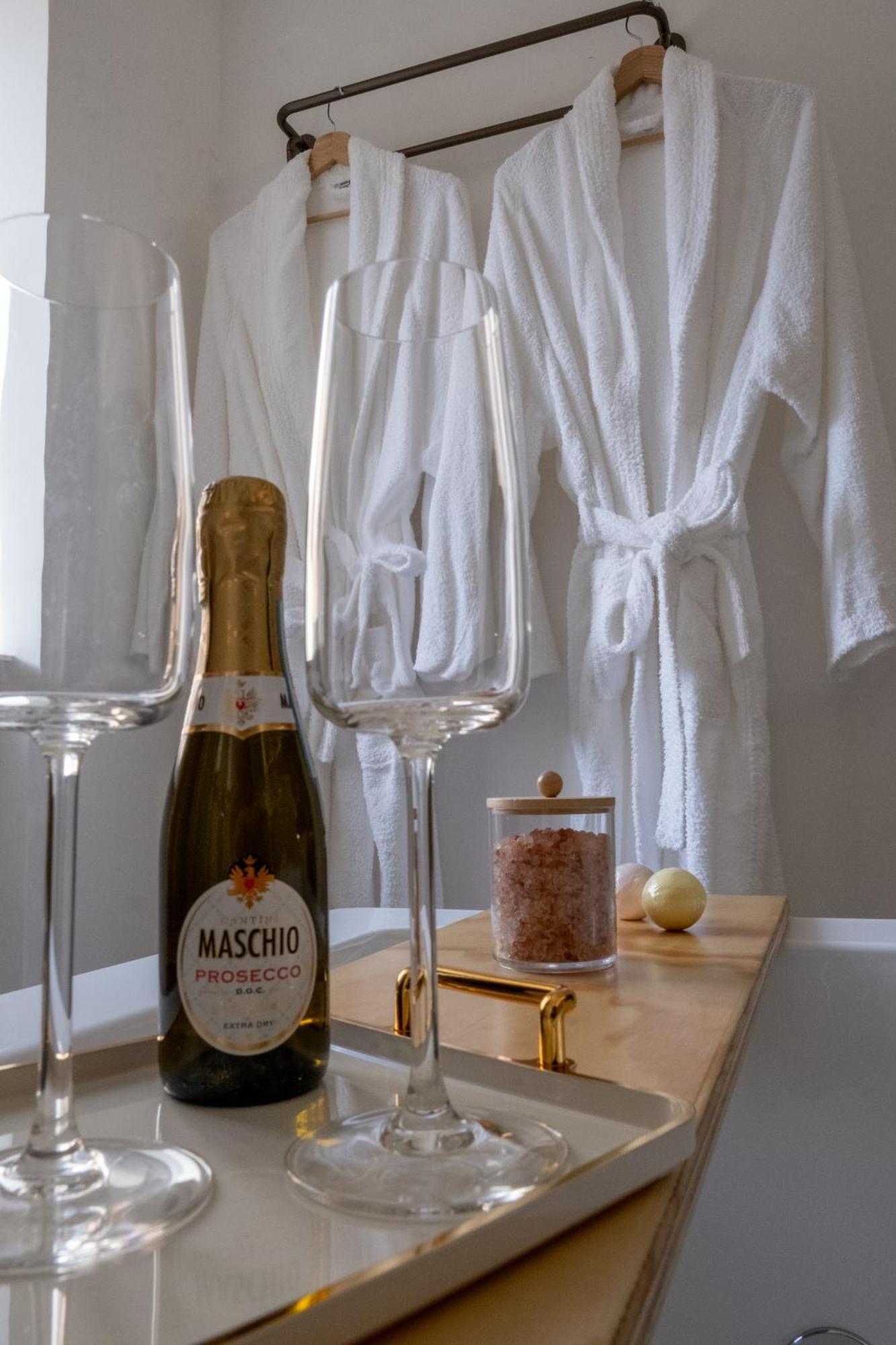 Coraline Deluxe Rooms Castellammare di Stabia Ngoại thất bức ảnh